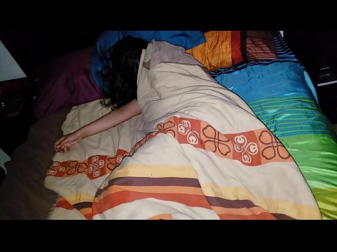 ❤️ Pāvests, kas bārdina savu jauno pamāti, kamēr viņa guļ. Porno pie porno lv.yespornpics-com.ru